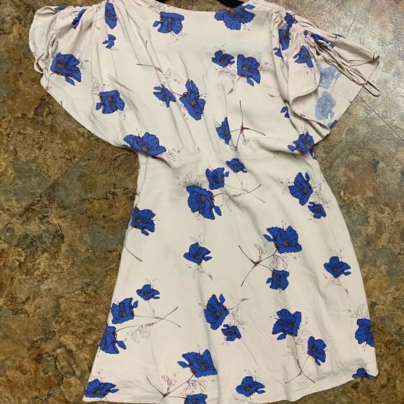 59- Free People Melanie Floral print BOHO DRAPEY Pearl combo Mini Dress sz 0 - Picture 4 of 5